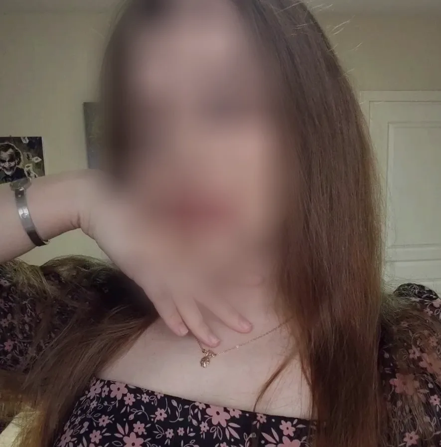Fabienne, 24