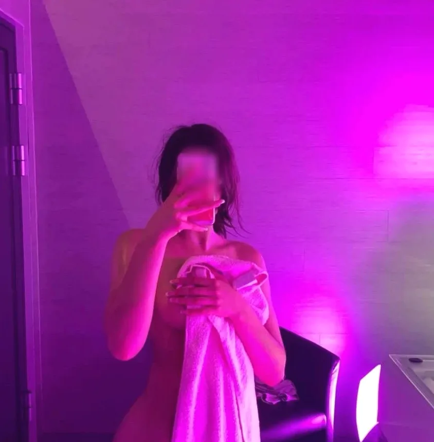 Jelena, 18