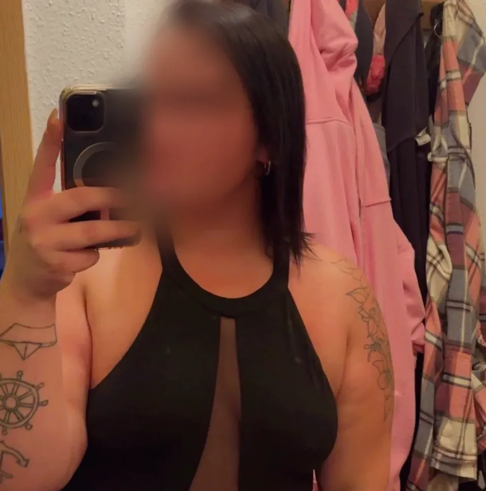 Katharina, 28