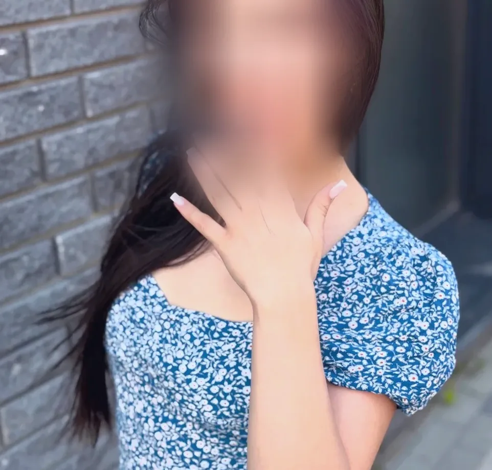 Marina, 22