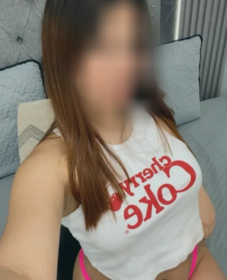 Valentina, 20